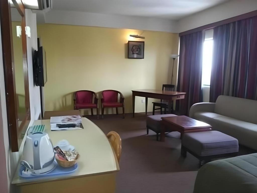 Klang Histana Hotel Екстер'єр фото