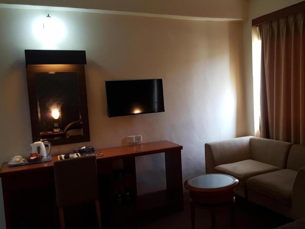 Klang Histana Hotel Екстер'єр фото