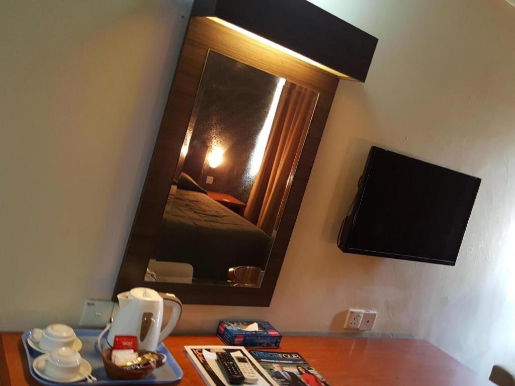 Klang Histana Hotel Екстер'єр фото
