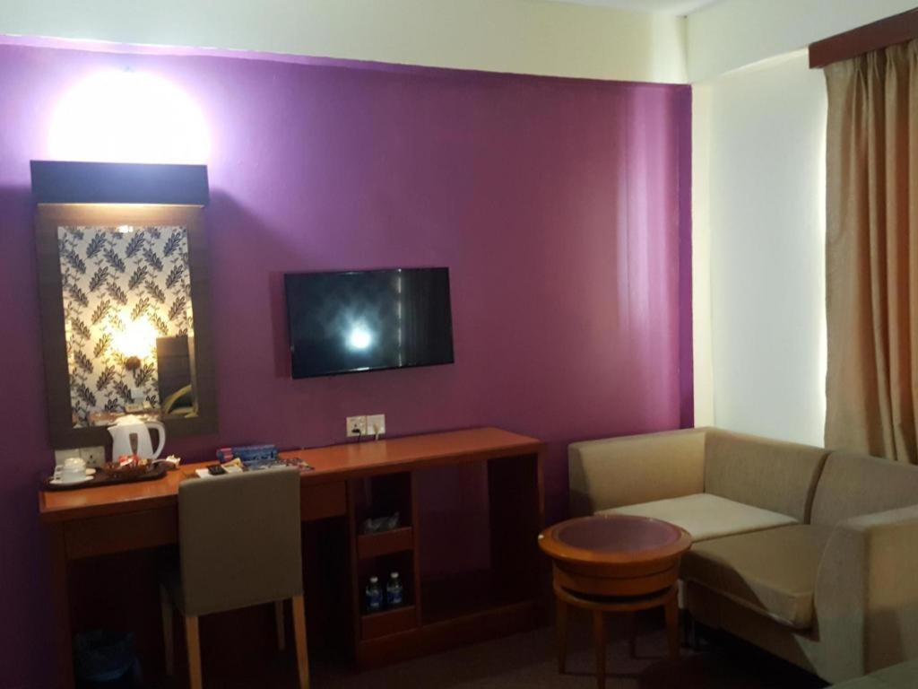 Klang Histana Hotel Екстер'єр фото