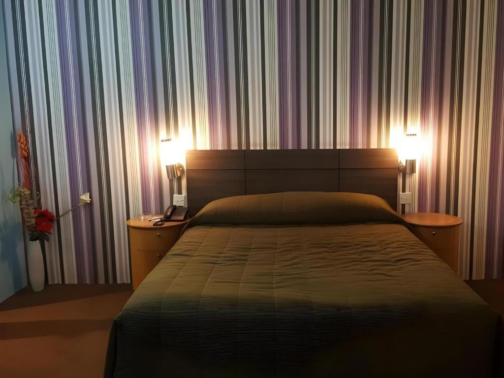 Klang Histana Hotel Екстер'єр фото